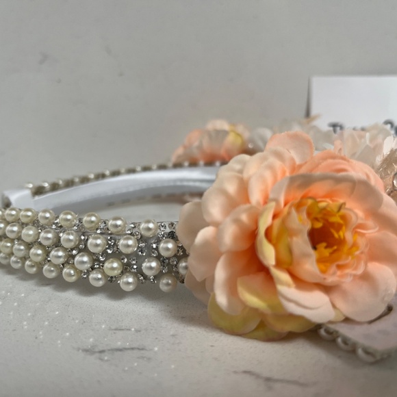 NEW Custom made Bride headband Crow, Bride crown rhinestone & pearl band.NEW main image 4